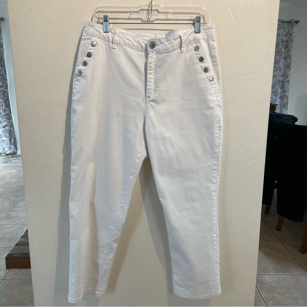 Stylish White Button-Accent Pants